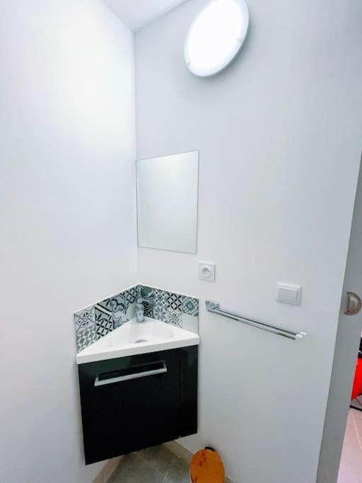 Mini-Studio De 10M² En Centre-Ville De Безье Экстерьер фото